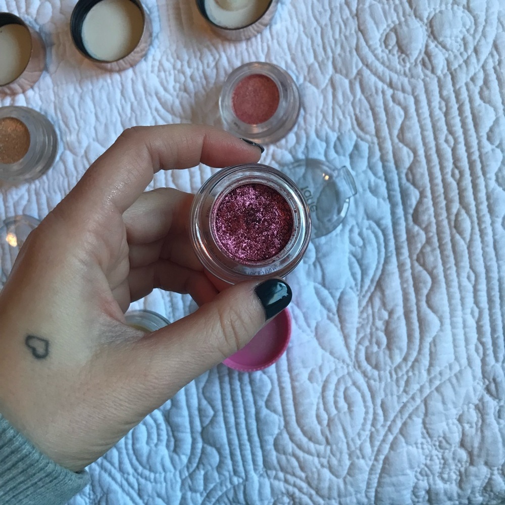Tarte chrome pot